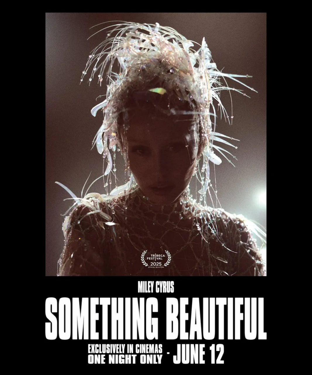 麦粒·赛勒斯: 美丽事物音乐电影封面图