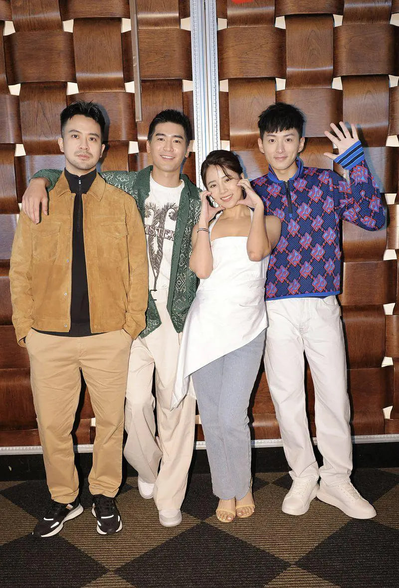 恶灵世界封面图