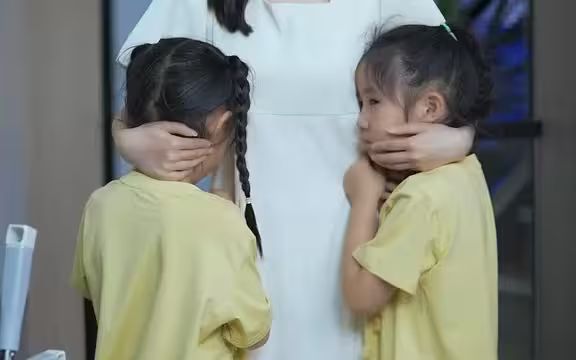 再见前夫，姐就是豪门封面图