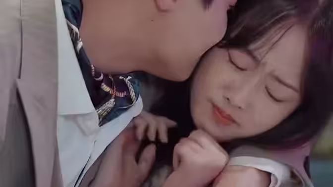 分手后我成了首富掌中宝封面图