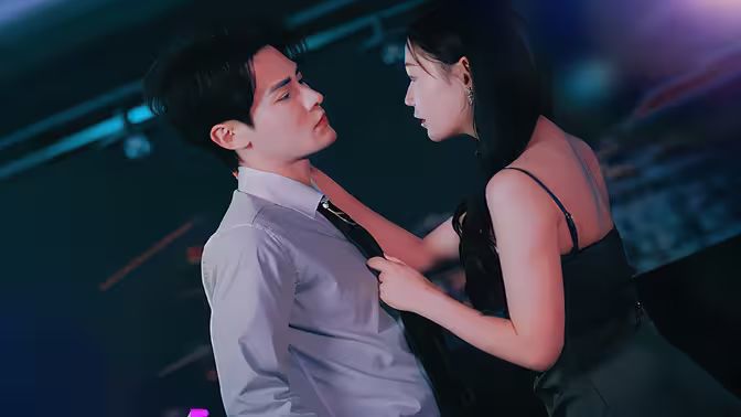 腹黑姐姐撩又飒封面图