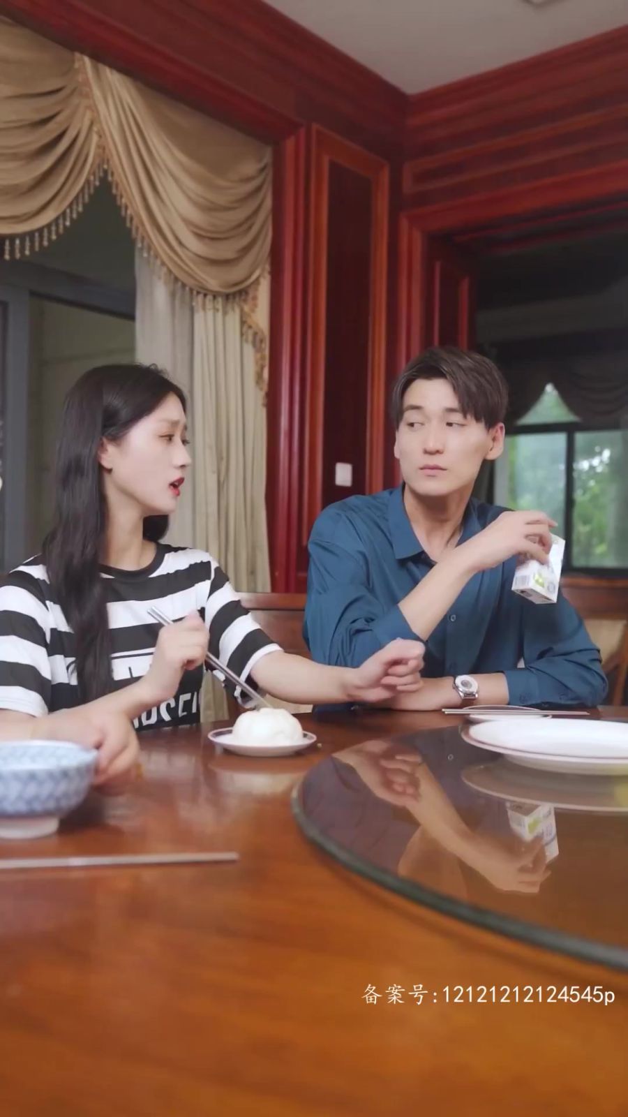 替嫁后我成了偏执老公心尖宠封面图