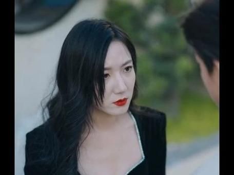 隐秘爱人封面图