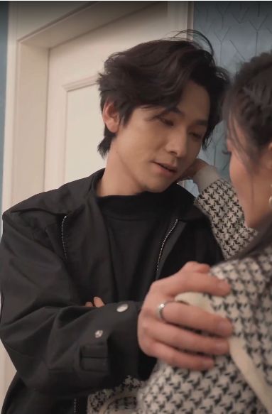 别惹前妻封面图