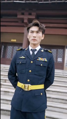 战神奶爸是马甲大佬封面图