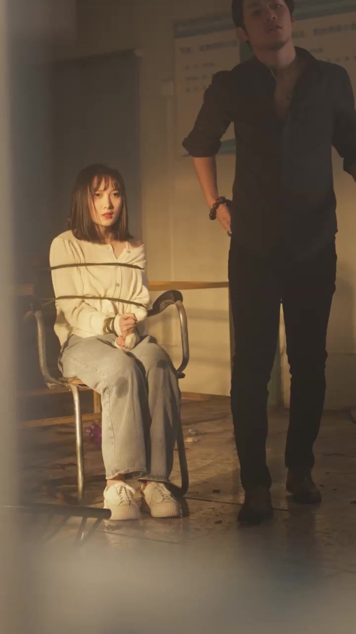 恋上你的唇封面图