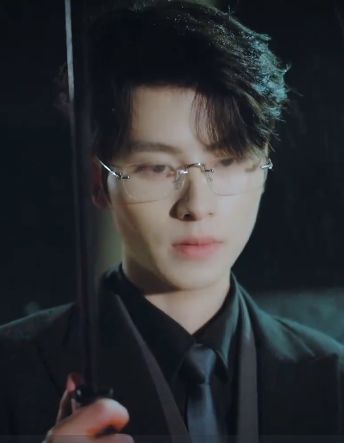 他蓄谋已久封面图