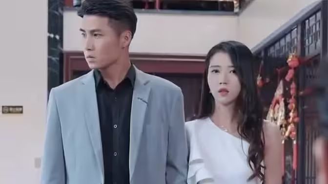 崛起从老婆被打开始（弃少豪婿）封面图